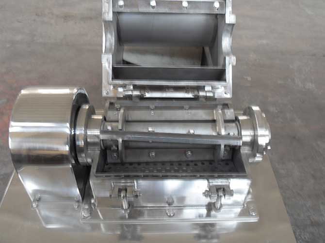 CSJ系列粗粉碎機(jī)