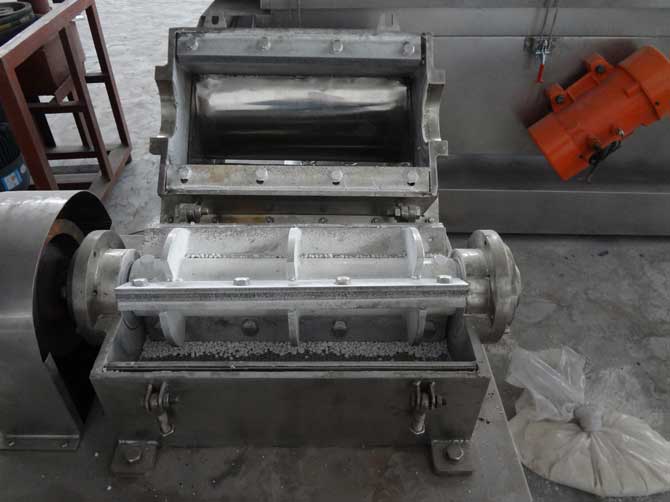 CSJ系列粗粉碎機(jī)