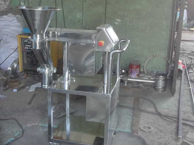 KZL型快速整粒(粉碎)機(jī)