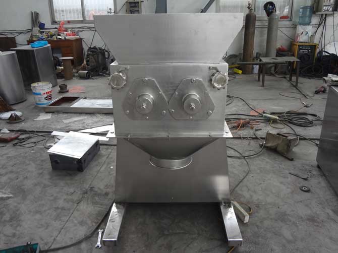 YK搖擺式顆粒機