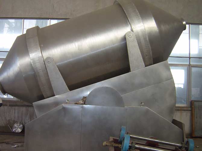 EYH二維運(yùn)動混合機(jī)