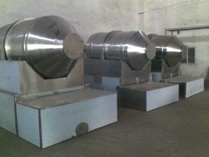 EYH二維運(yùn)動混合機(jī)